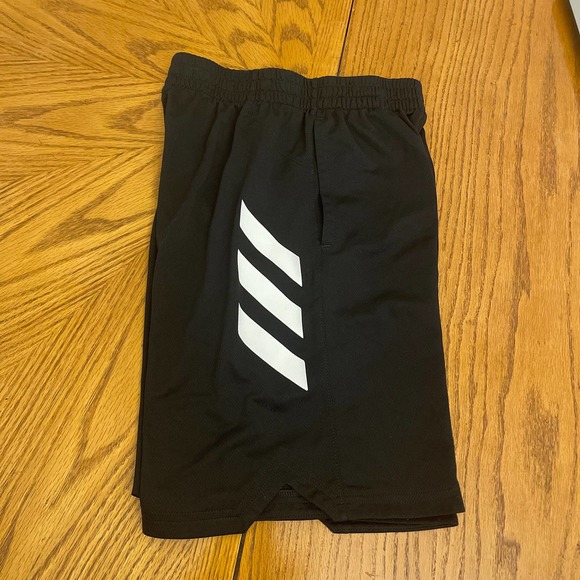Adidas Athletic Short Youth Boys Sz M 10-14 slightly used - Picture 2 of 7